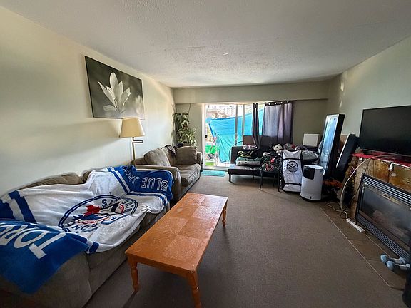 5th image of 22302 McIntosh Ave #1