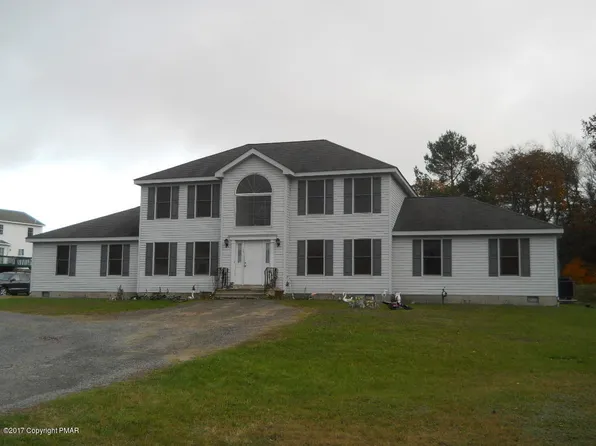 423 Fitzgerald Pl, Tobyhanna, PA 18466