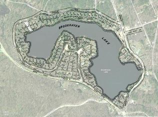 256 Shoreline Dr, West Brookfield, MA 01585