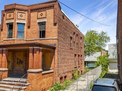 128 Wegman Pkwy, Jersey City, NJ, 07305
