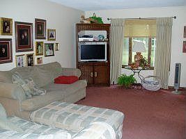 2nd image of 767 Beechwood Pl