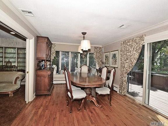 4th image of 11 Cambridge Dr