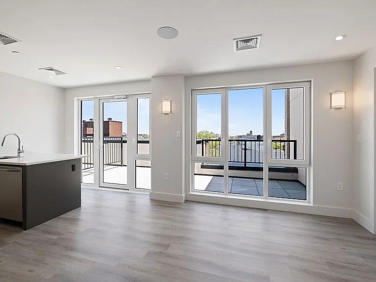 2605 Snyder Ave #7C — Photo 5