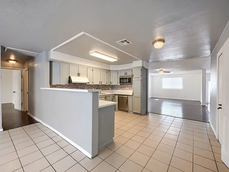 6512 Evergreen Ave — Photo 8