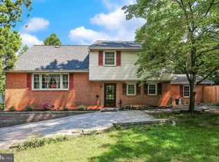 405 Blacklatch Ln, Camp Hill, PA 17011