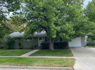 400 24th St NW, Minot, ND 58703