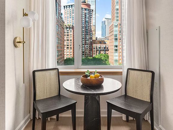 2nd image of 20 River Ter APT 7Q