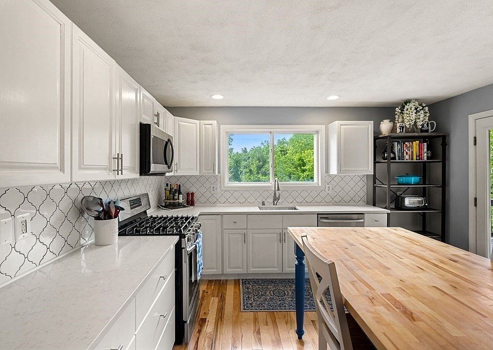 1st image of 38 Cavendish Cir Unit 38