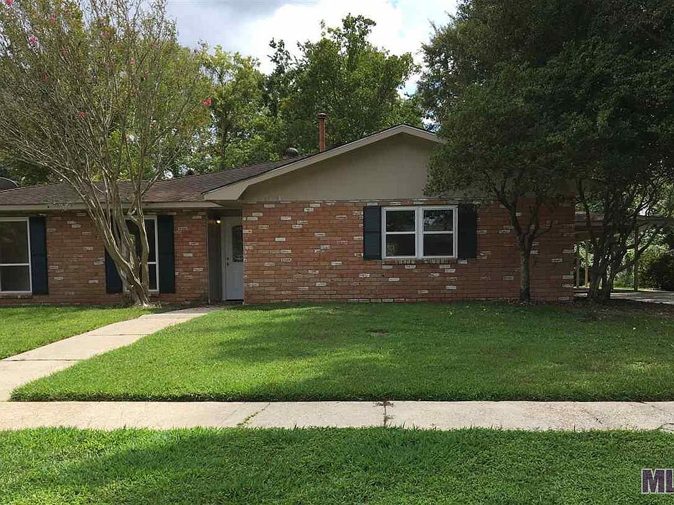 2nd image of 11990 Comal Dr