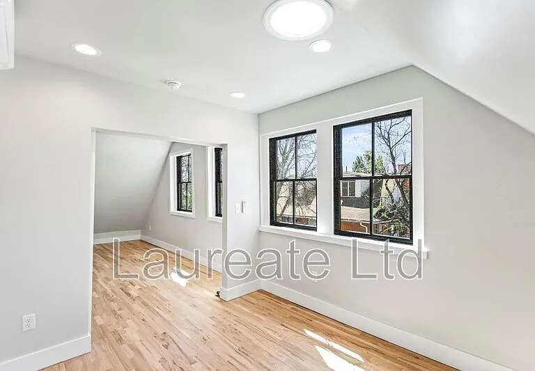 2224 E 14th Ave #6 — Photo 12