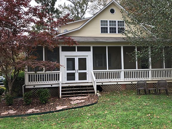 2nd image of 229 Riverbend Cir