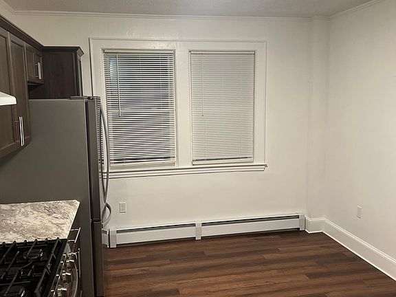 4th image of 806 Garden St Floor 1