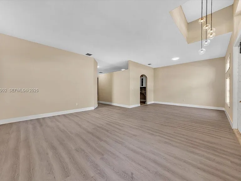 16637 SW 55th Ter — Photo 22