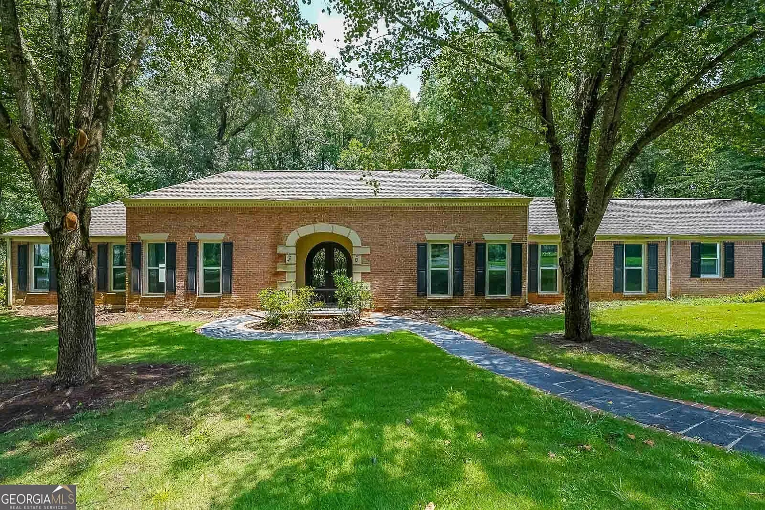 151 Pine Forest Dr photo 1