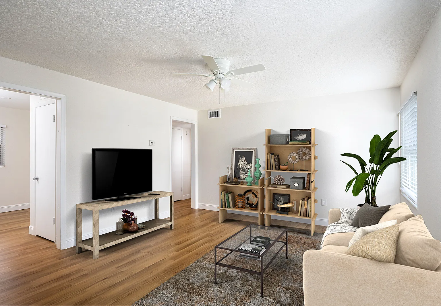 Park Plaza Apartments — Photo 3