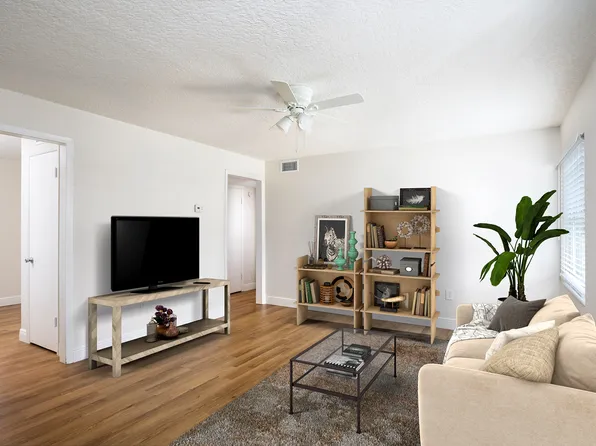 Park Plaza Apartments