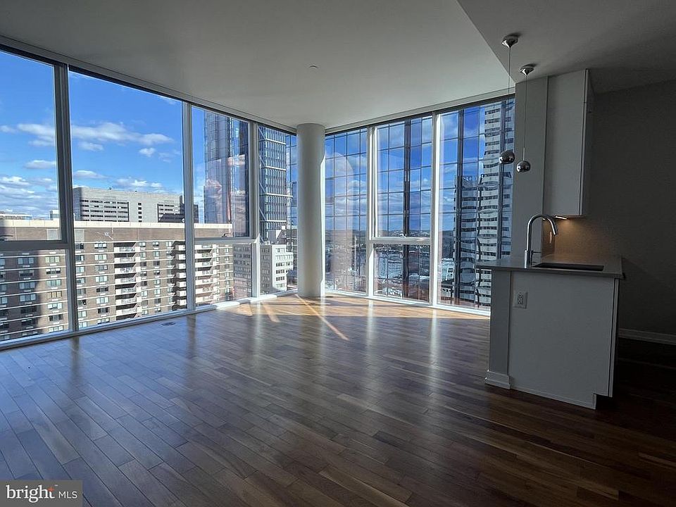 1st image of 1919-21 Market St #2604