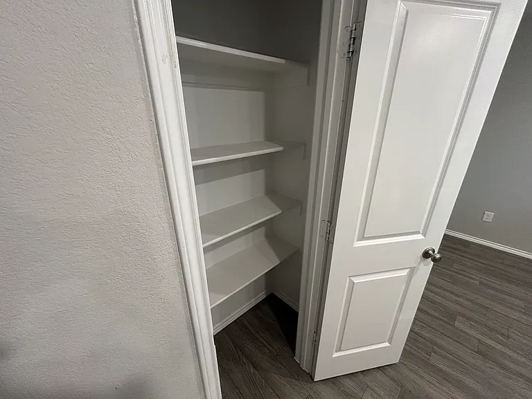 Kitchen pantry