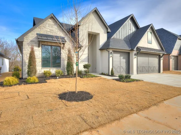 11249 S Fir Ave W, Jenks, OK 74037