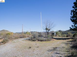 7329 Eagle View Dr, Mountain Ranch, CA 95246