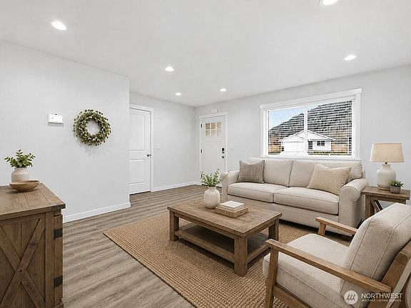 2nd image of 6311 Bearpaw Court