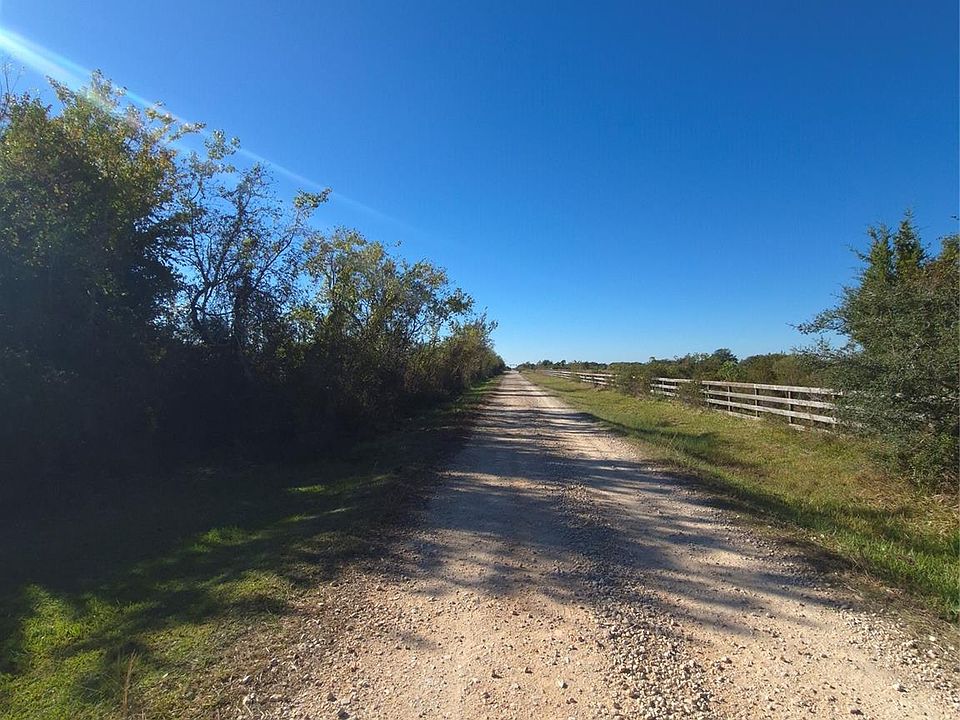 2nd image of LOT 2 40th Point #42-44