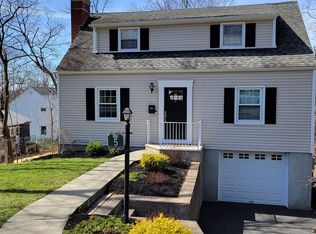 5 Elmwood Ter, Wayne, NJ 07470