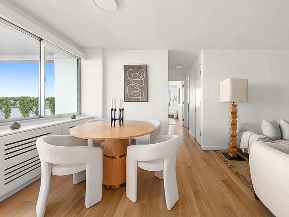 4th image of 721 Columbus Ave #18G