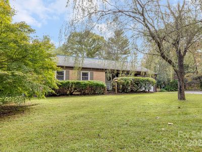 422 Comet Dr, Hendersonville, NC, 28791