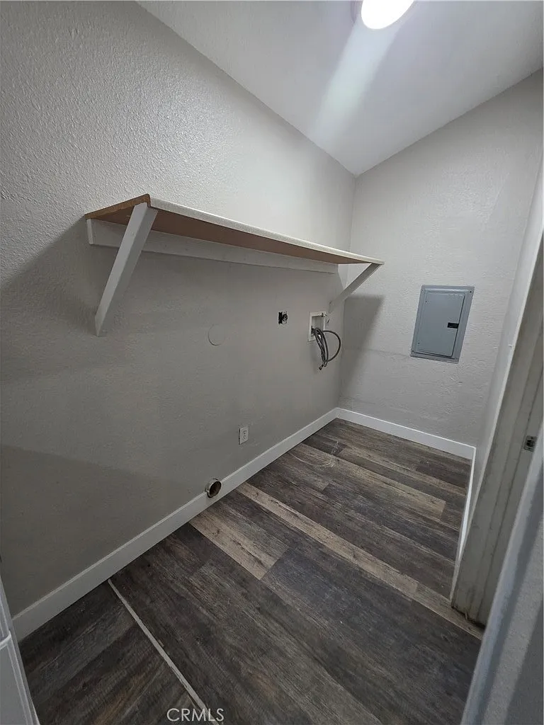 3 bed, 3571 sqft, $3,000 — Photo 4