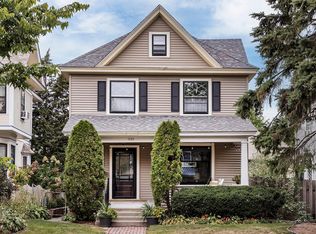 951 Laurel Ave, Saint Paul, MN 55104