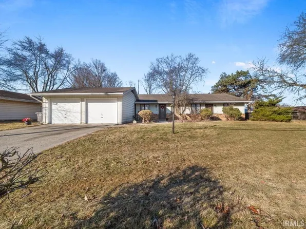 3315-3317 Hobson Rd, Fort Wayne, IN 46805