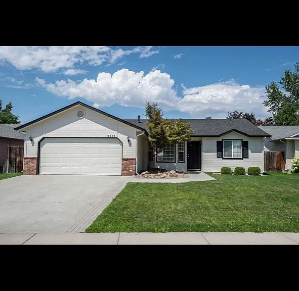 13646 W Meadowdale Dr — Photo 1