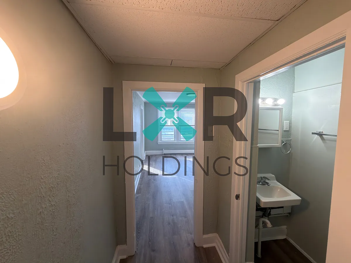 Building Photo - 101 White Ave #2B
