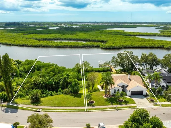 4304 14th Ave E, Bradenton, FL 34208