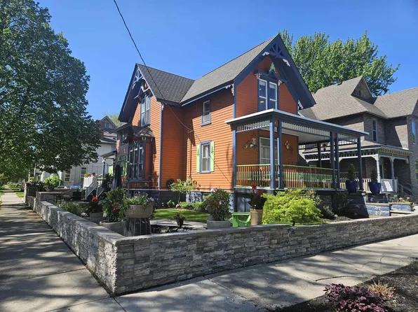 1010 6th St, Bay City, MI 48708