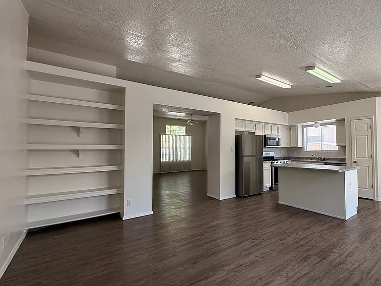 8310 Camino Paisano NW — Photo 9
