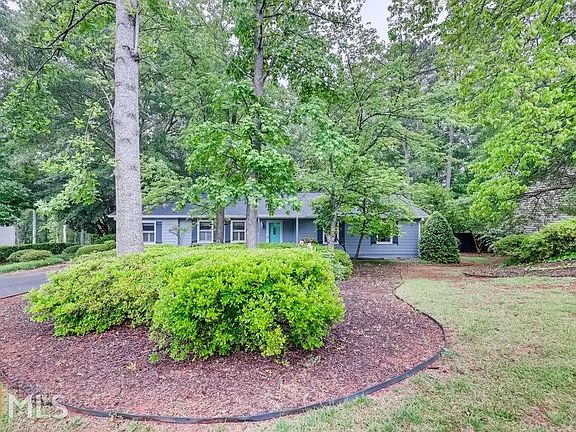 2nd image of 3558 Mansfield Ln