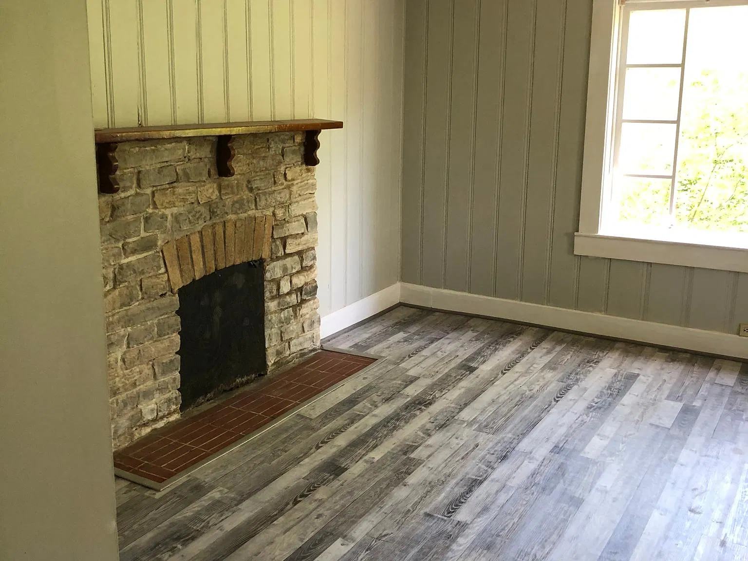 614 Blackburn Ave — Photo 3
