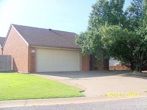 1st image of 2411 Arlington Dr