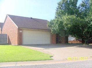 2411 Arlington Dr, Enid, OK 73703