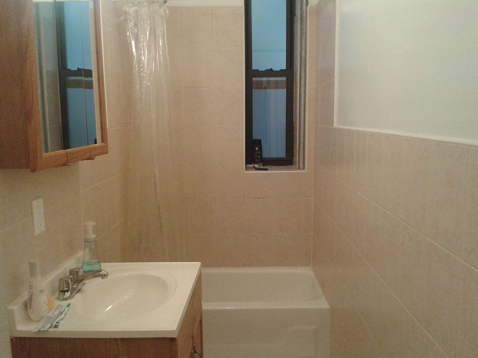 2nd image of 3119 42nd St APT 6