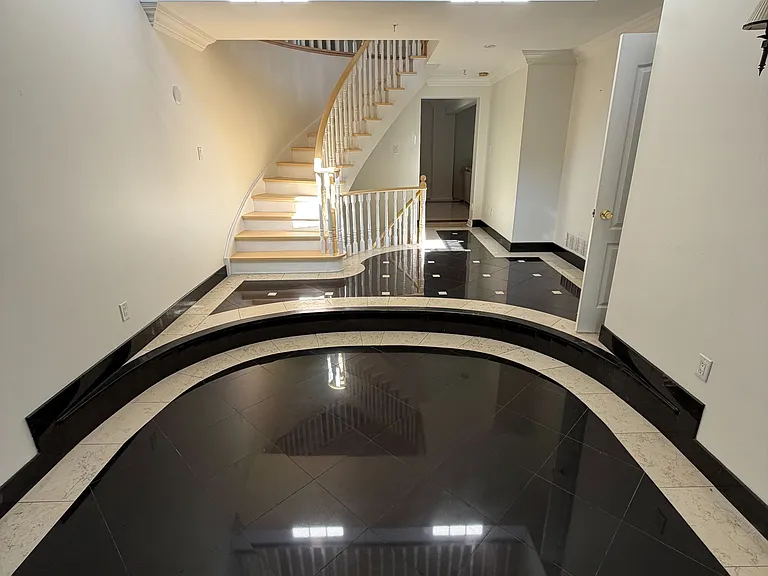 46 Ruscoe Cres — Photo 3