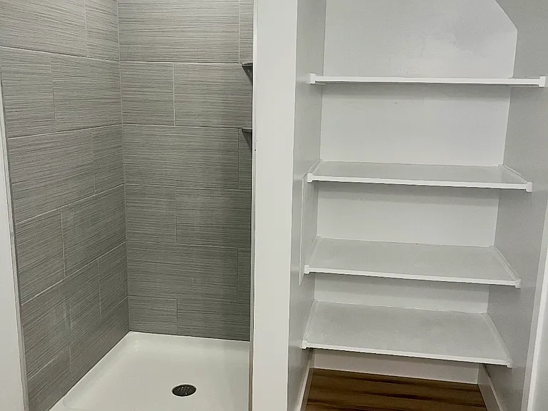 230 Brook St — Photo 8