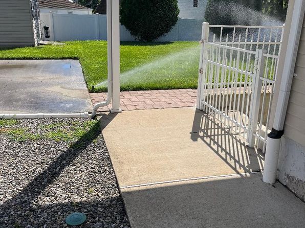 (undisclosed Address)