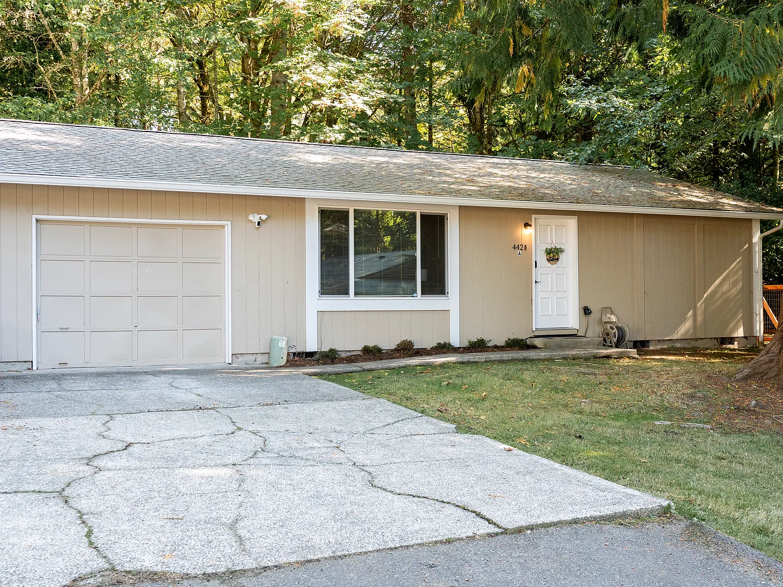 Ridgewood Ct NW, Olympia — Photo 1