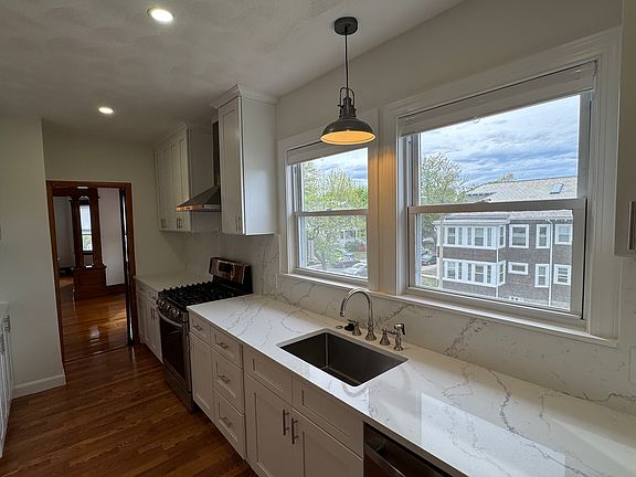 4th image of 91 Greaton Rd Floor 2