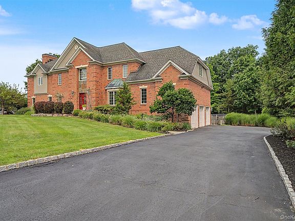 5th image of 22 Bennington Drive