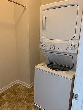 3 Bed / 2.5 Bath — Photo 4