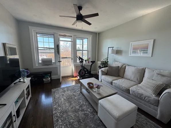 339 S Huntington Ave APT 7, Jamaica Plain, MA 02130
